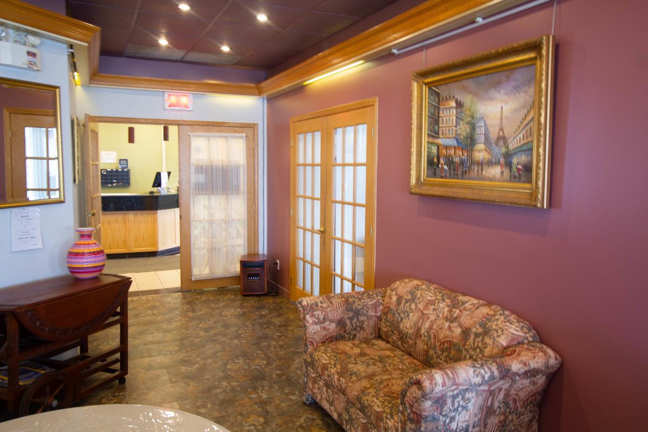 Auberge La Rocaille Shawinigan Extérieur photo