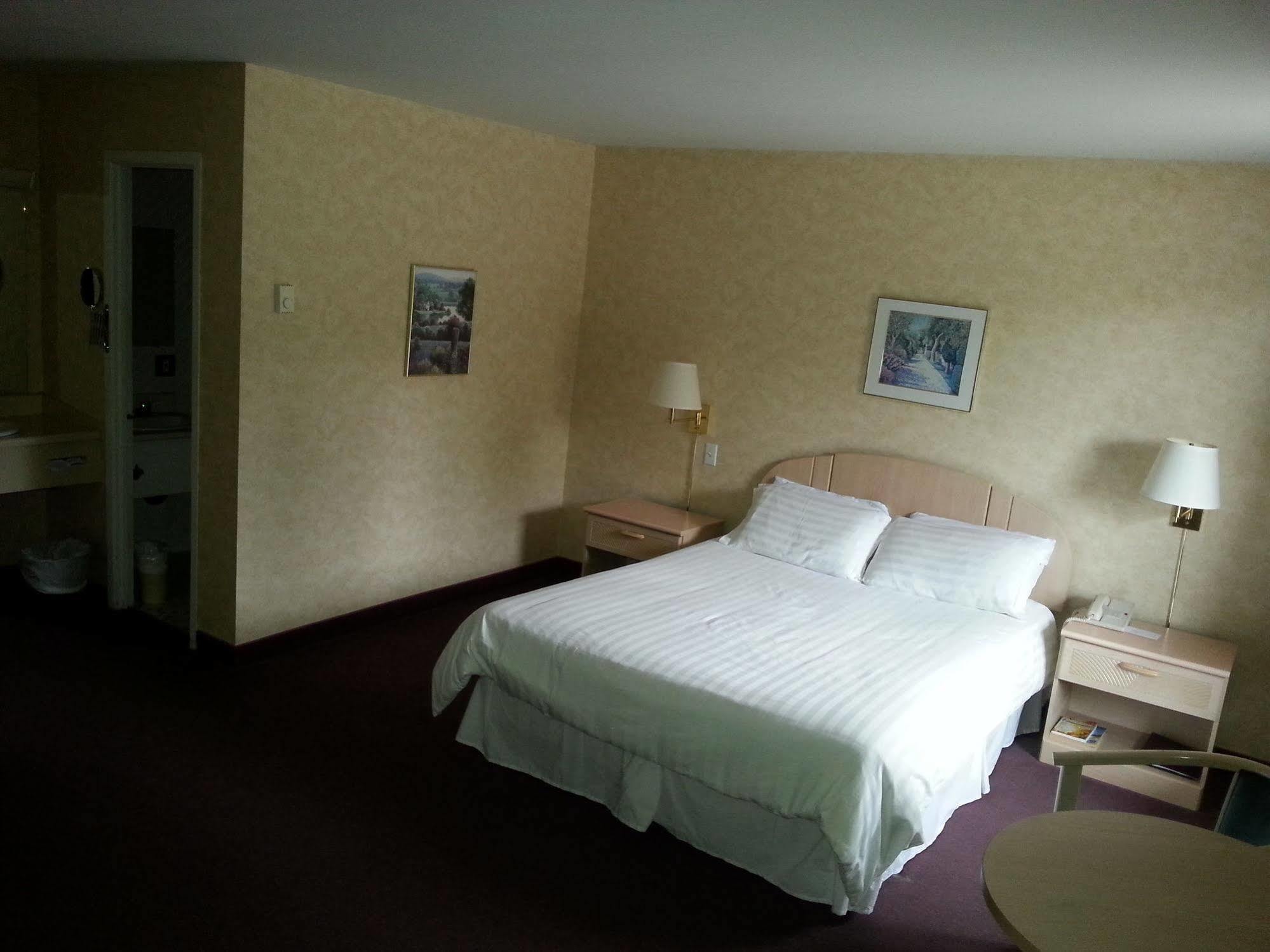 Auberge La Rocaille Shawinigan Extérieur photo