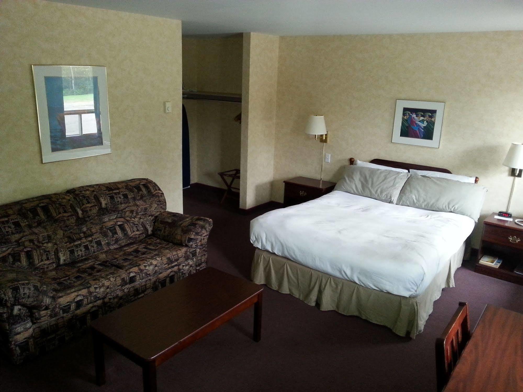 Auberge La Rocaille Shawinigan Extérieur photo